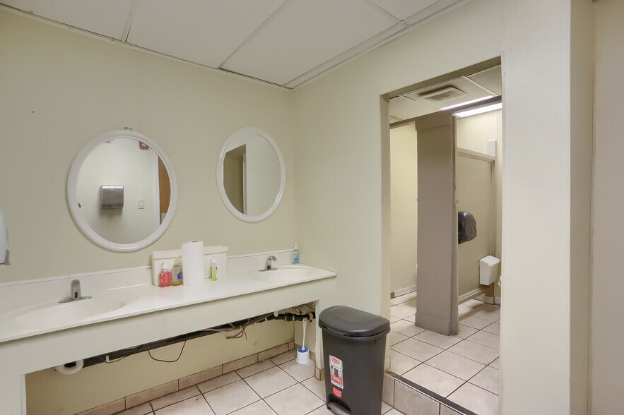 More Photos Of 7365 Denniston Ave, Pittsburgh General Retail For Sale