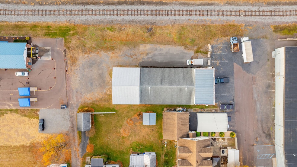 More Photos Of 680 Oak St, Bloomsburg Warehouse For Sale