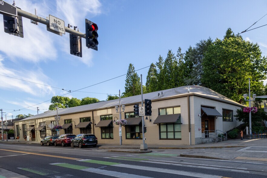 More Photos Of 3325 SW Moody Ave, Portland Daycare Center For Lease