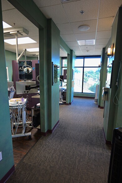 More Photos Of 1420 E Roseville Pky, Roseville Storefront For Lease