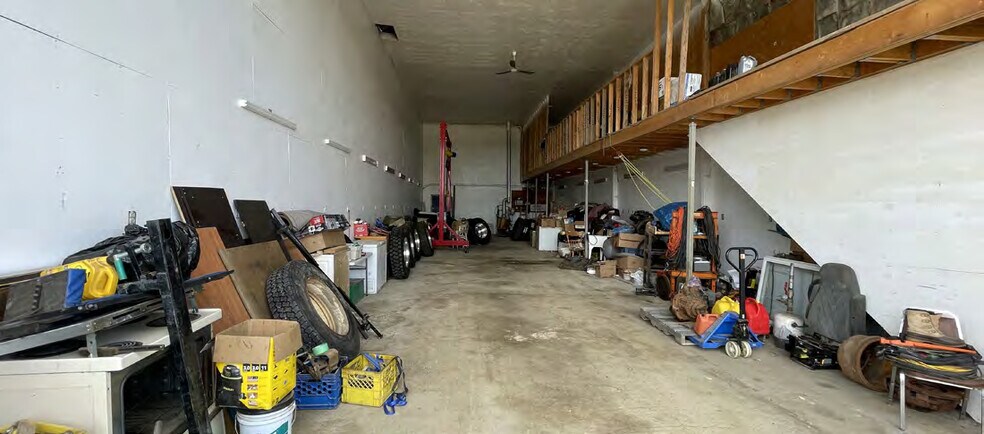 More Photos Of 53227 Range Road 155A, Yellowhead County Service For Sale
