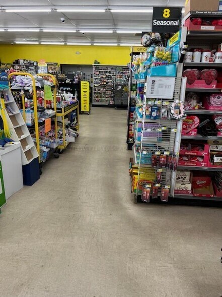 More Photos Of 31366 NE 1st Ave, Carbon Hill Freestanding For Sale