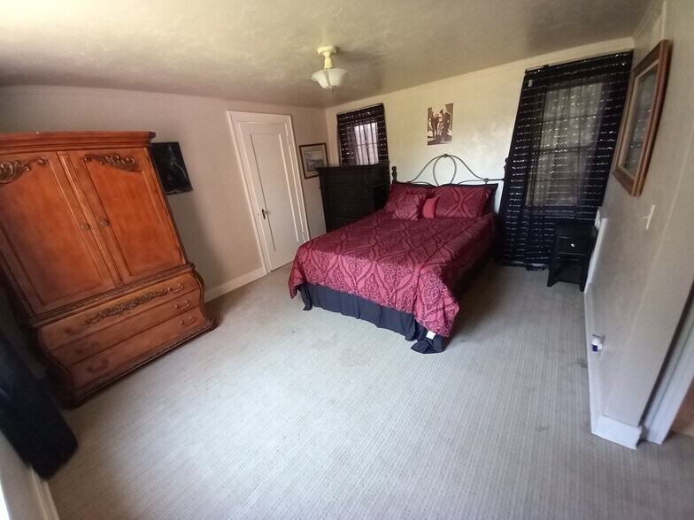 More Photos Of 900 N Burford Ave, Watonga Specialty For Sale