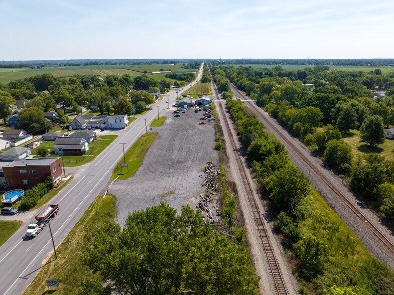 More Photos Of 300 Railroad Ave, Wheeler Auto Repair For Sale