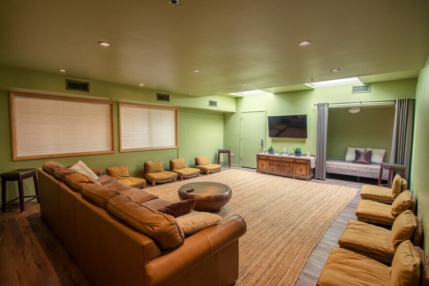 More Photos Of 45 Birch Blvd, Sedona Medical For Lease