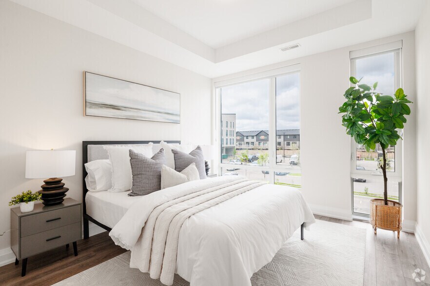 More Photos Of 600 Sunningdale Rd E, London Apartments For Lease