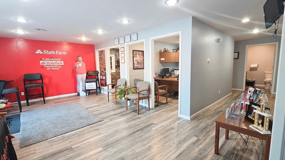 More Photos Of 1801 S National, Fort Scott Convenience Store For Sale