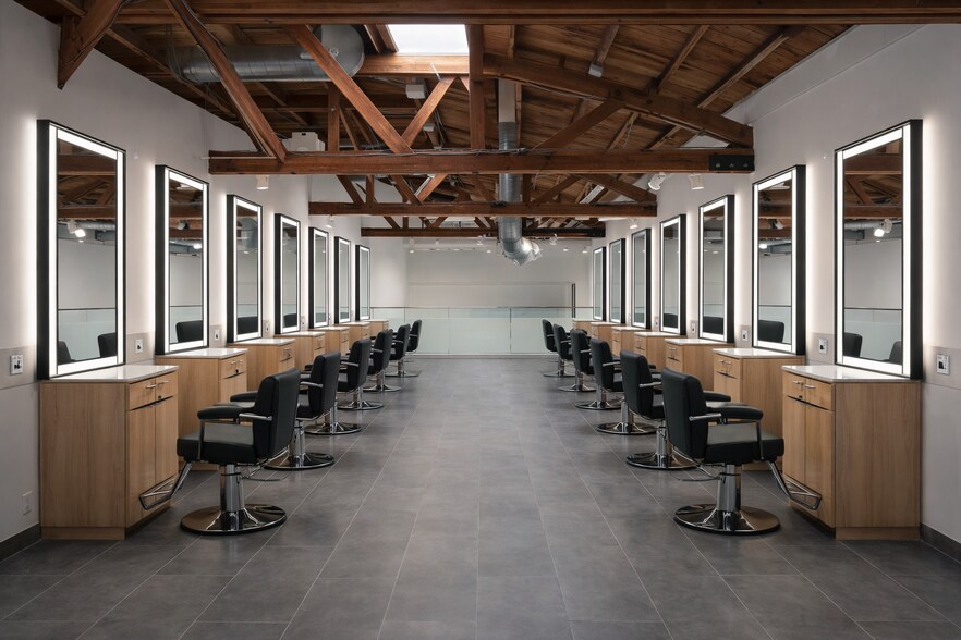 More Photos Of 463-467 S La Brea Ave, Los Angeles Storefront Retail Office For Lease