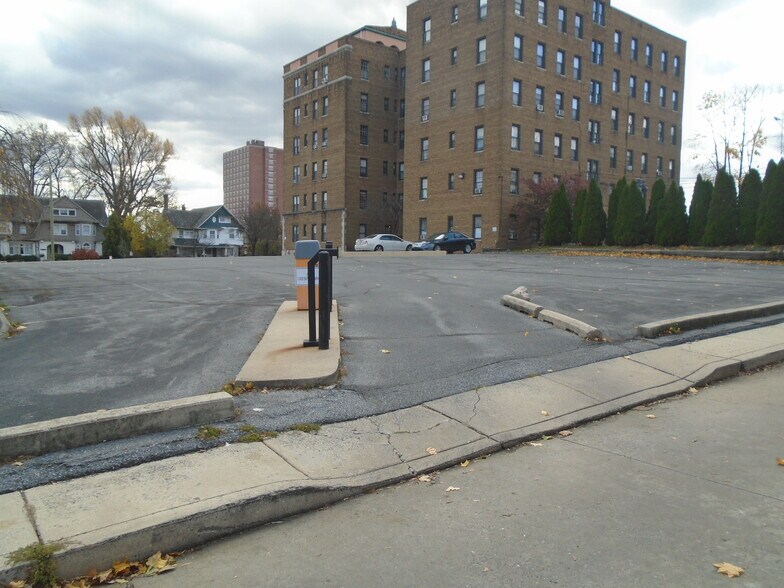 More Photos Of 1213-1225 Hamilton St, Allentown Office Residential For Sale