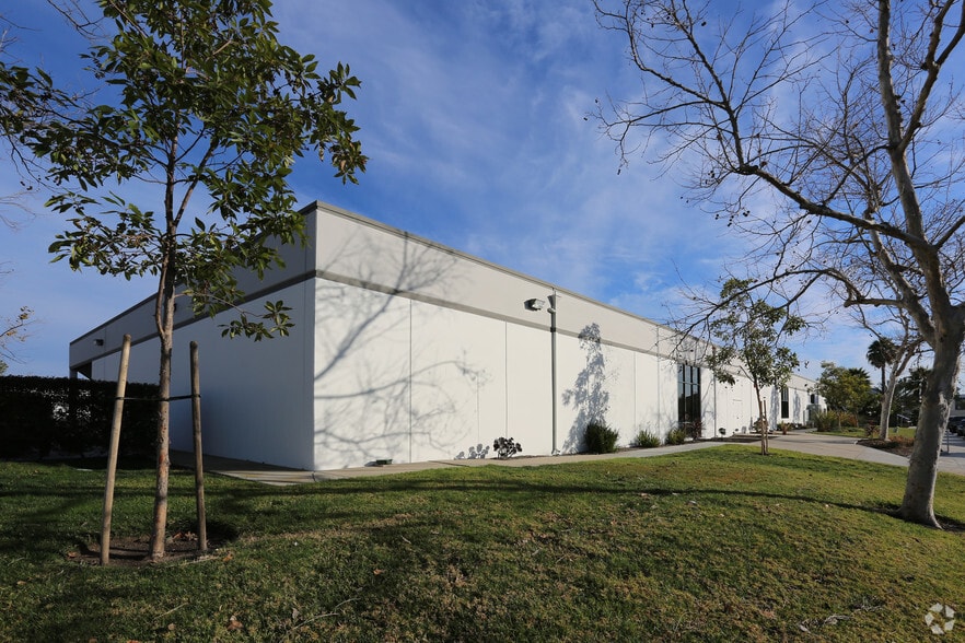 More Photos Of 8195 Mercury Ct, San Diego Unknown For Lease