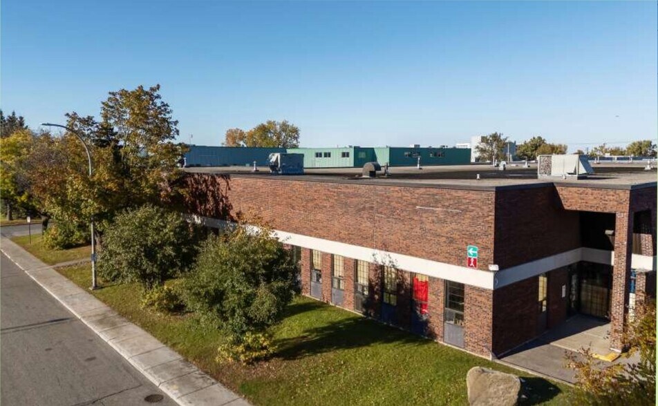 More Photos Of 8441 - 8579 Ch. Dalton Mont-Royal, Mont-Royal Industrial For Lease