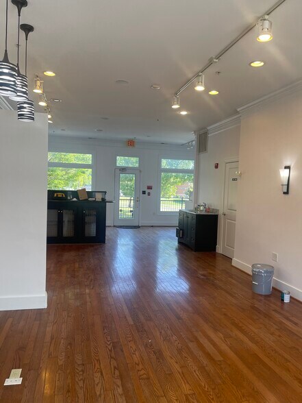 More Photos Of 3512 Worthington Blvd, Urbana General Retail For Lease