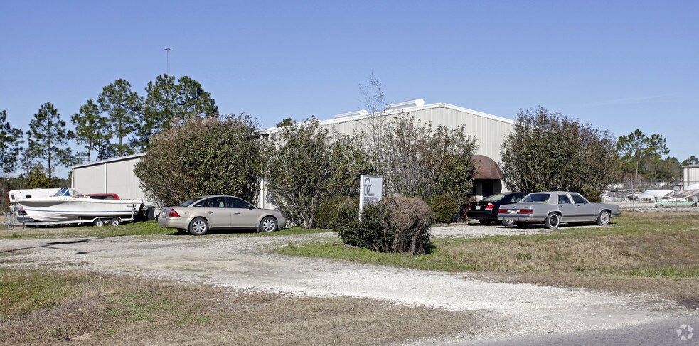 More Photos Of 6541 Bay Line Dr, Panama City Warehouse For Lease