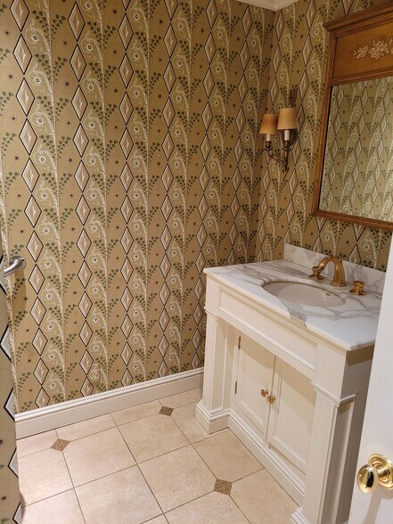 More Photos Of 2724 Berrywood Dr, Nashville Office Residential For Sale