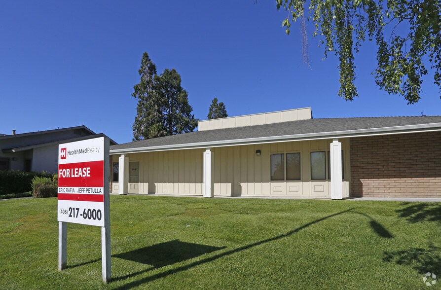 More Photos Of 2542 Samaritan Dr, San Jose Coworking Space