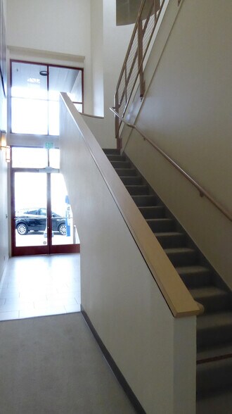 More Photos Of 532 E Main St, Ventura Storefront Retail Office For Lease