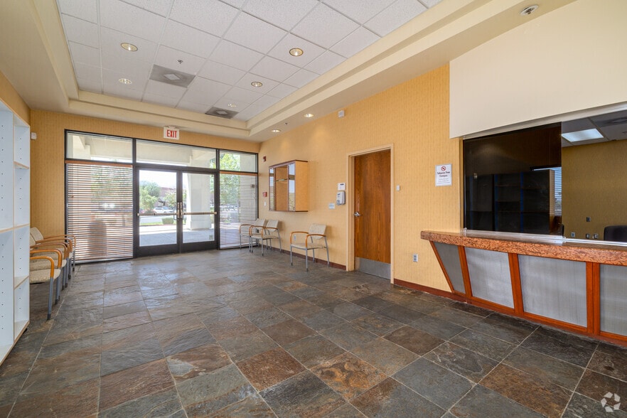 More Photos Of 77840 Flora Rd, Palm Desert Medical For Sale