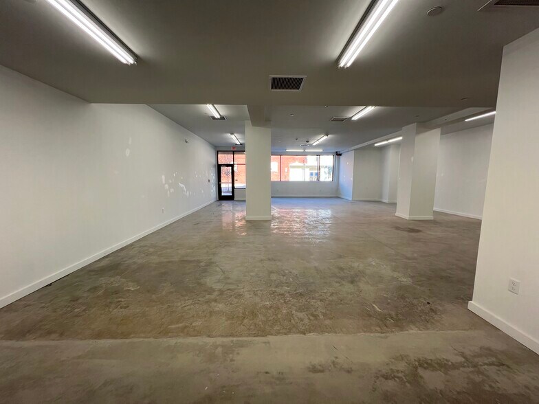 More Photos Of 104 E Central Ave, Temple Office For Lease