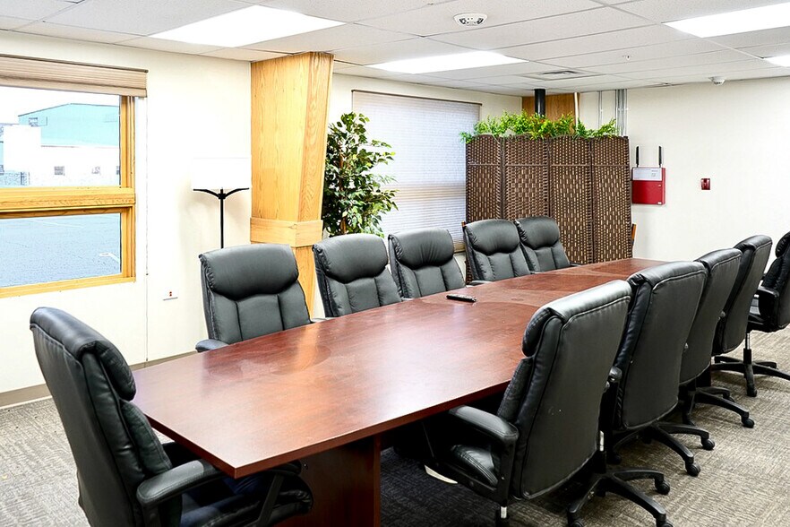 More Photos Of 2001 Yellowstone River Dr, Glendive Restaurant For Sale