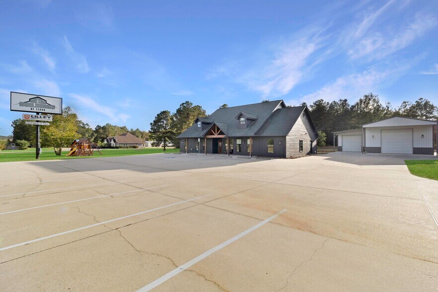 More Photos Of 7899 US Highway 190 W, Livingston Office Residential For Sale