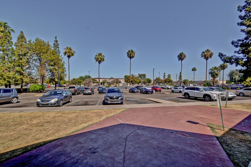 More Photos Of 2330 N 75th Ave, Phoenix Office For Lease