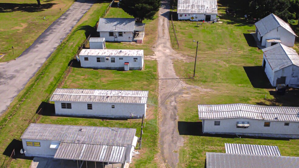 More Photos Of 6839 Wire Rd, Zephyrhills Manufactured Housing Mobile Home Park For Sale