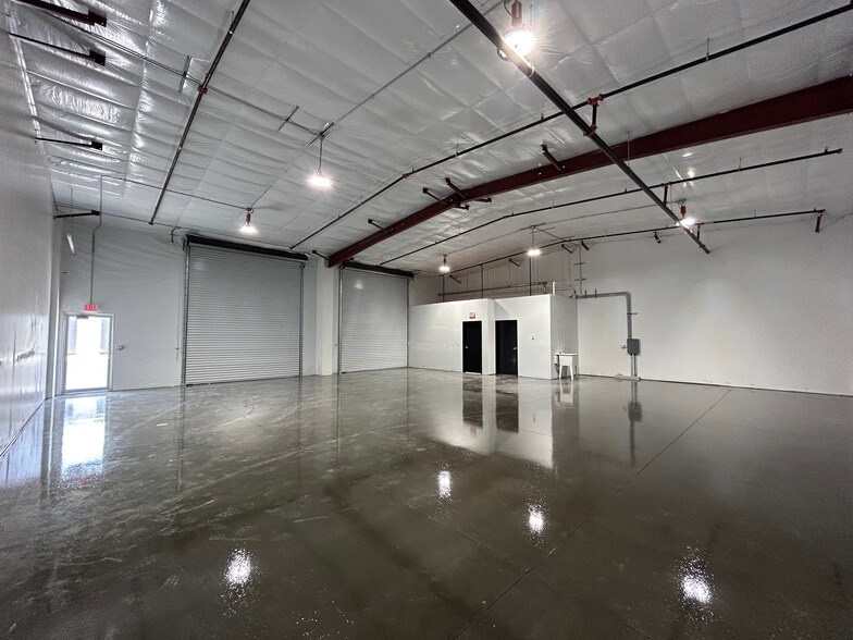 More Photos Of 4707 County Road 156, Wildwood Warehouse For Lease