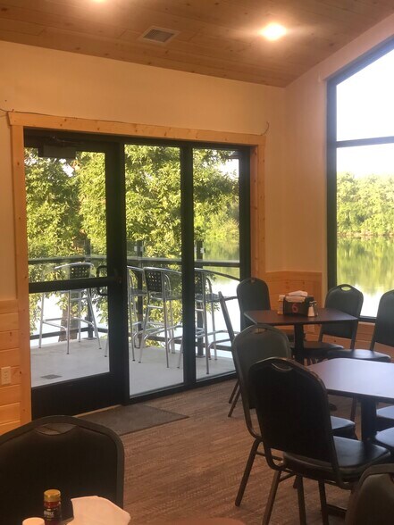 More Photos Of 501 Lake Ave, Fairmont Restaurant For Sale