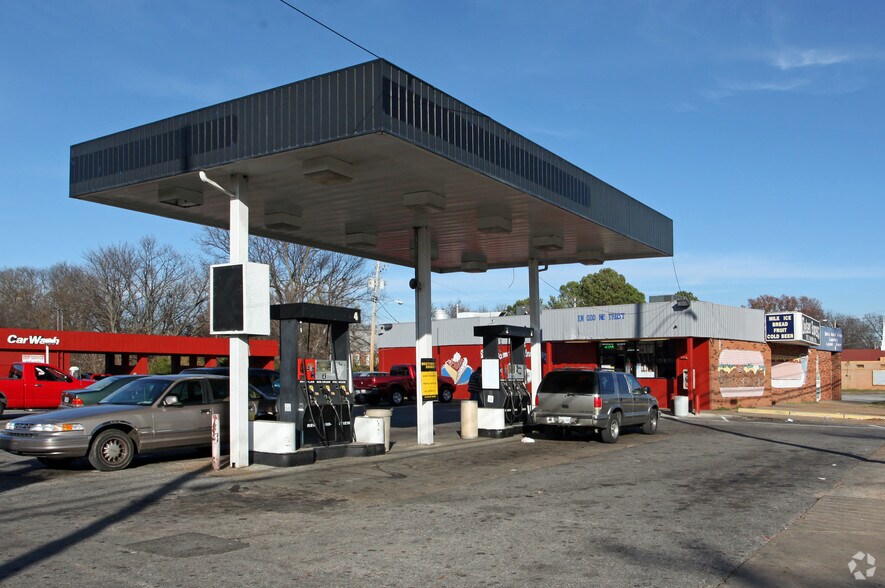 Primary Photo Of 2032-2034 Chelsea Ave, Memphis Service Station For Sale