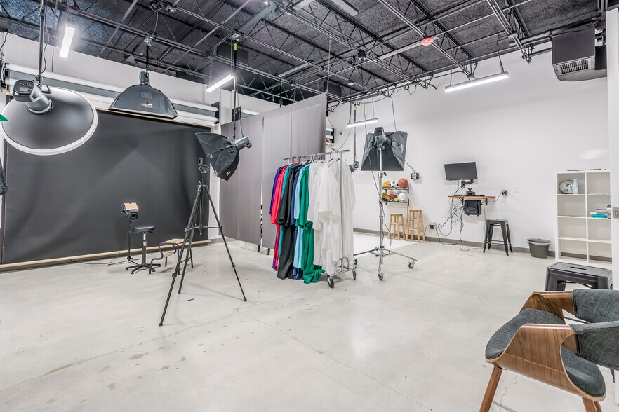 More Photos Of 1014 N Dixie Hwy, Lake Worth Beach Loft Creative Space For Sale