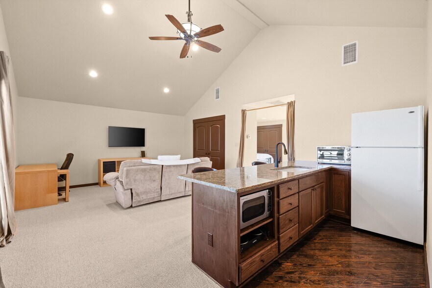 More Photos Of 31300 Ranch Road 12, Dripping Springs Specialty For Sale
