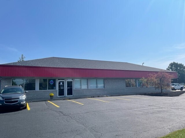 More Photos Of 360 E Grand Blanc Rd, Grand Blanc Office For Lease