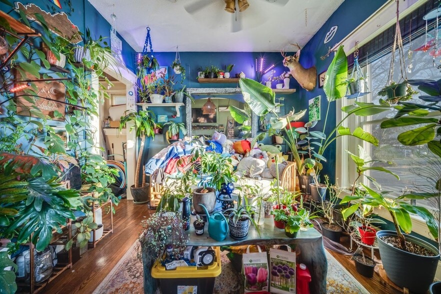 More Photos Of 1265 Bardstown Rd, Louisville General Retail For Sale