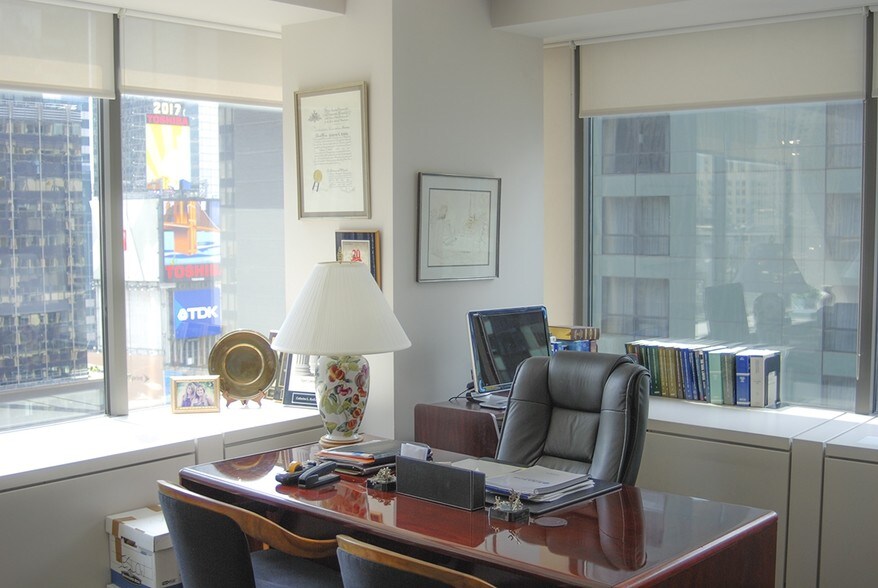 More Photos Of 120 W 45th St, New York Office For Lease