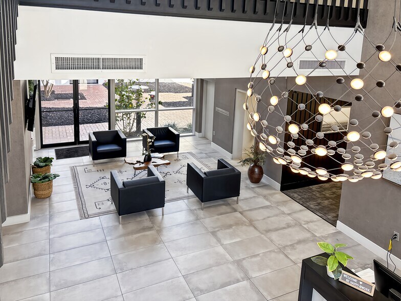 More Photos Of 6821 N Southpoint Dr, Jacksonville Coworking Space