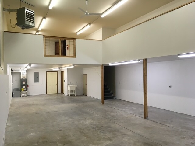 More Photos Of 10733-10745 N Government Way, Hayden Light Distribution For Lease