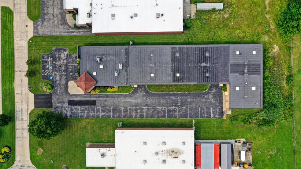More Photos Of 1695 Joseph Lloyd Pky, Willoughby Warehouse For Sale