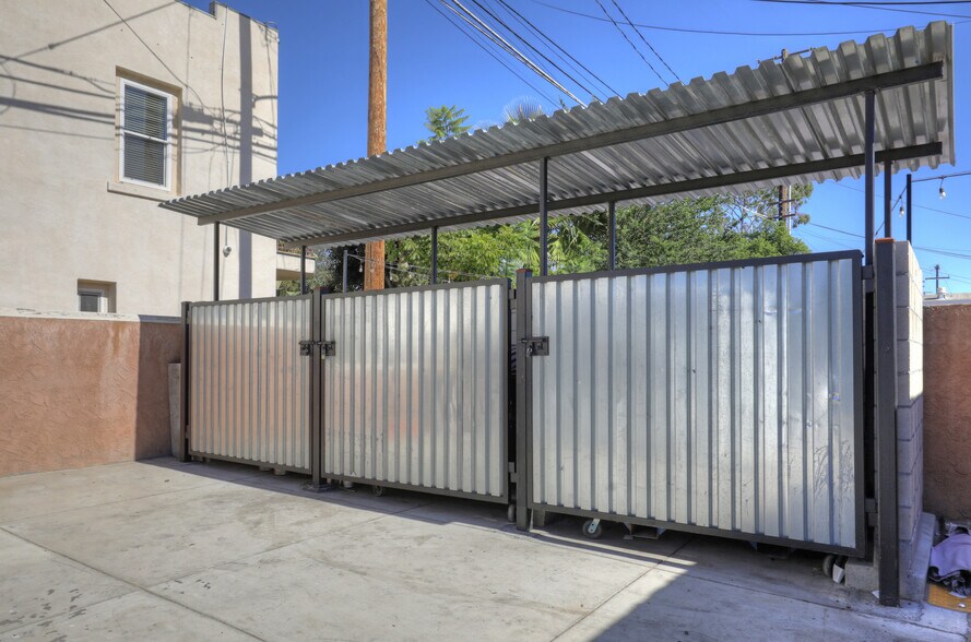 More Photos Of 817 E Main St, Santa Paula Storefront For Sale