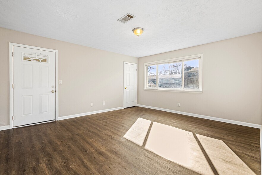 More Photos Of 110 Johnson St, Cartersville Apartments For Sale