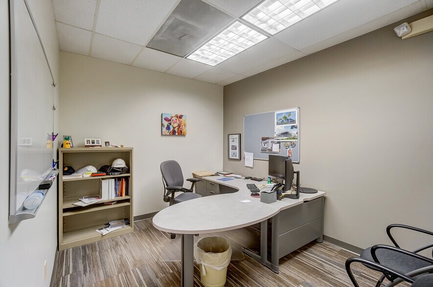 More Photos Of 2025 E 4th St, Lima Light Manufacturing For Sale