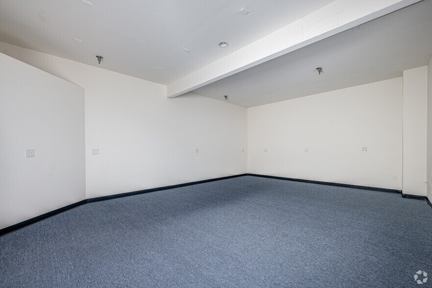 More Photos Of 4802 Littlejohn St, Baldwin Park Warehouse For Lease