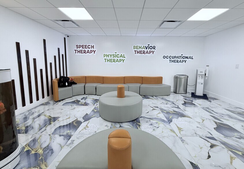 More Photos Of 1140 W 50th St, Hialeah Medical For Sale
