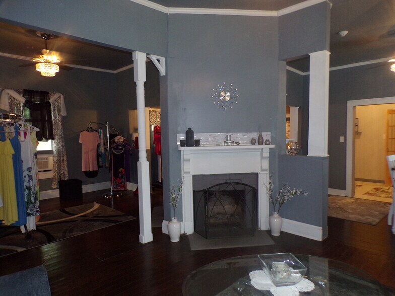 More Photos Of 450 S Oak St, Jackson Storefront Retail Office For Sale