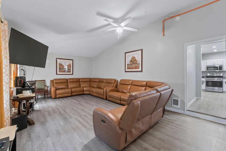 More Photos Of 3211 Batavia Ave, Baltimore Healthcare For Sale