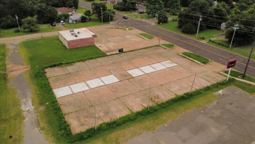 More Photos Of 9531 10th St, Midwest City Land For Lease