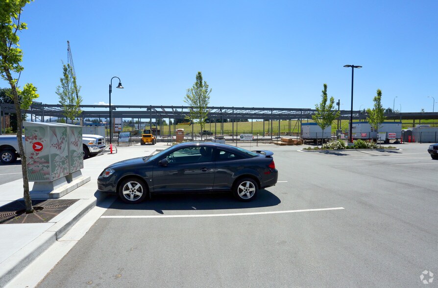 Primary Photo Of 1828 McCallum Rd, Abbotsford General Retail For Sale