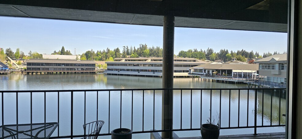 More Photos Of 9 Lake Bellevue Dr, Bellevue Office For Sale