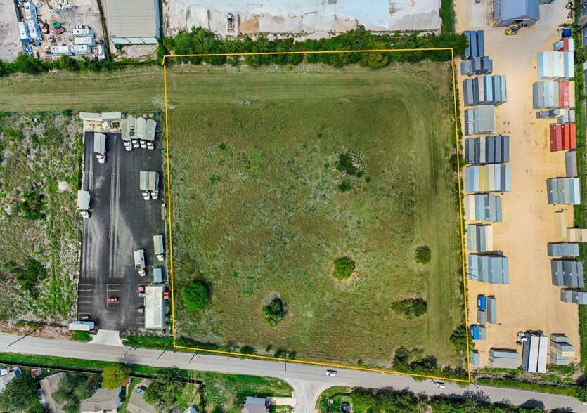 More Photos Of 7010 NE Loop 410, San Antonio Land For Lease