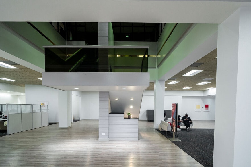 More Photos Of 5353 W Dartmouth Ave, Denver Office For Lease