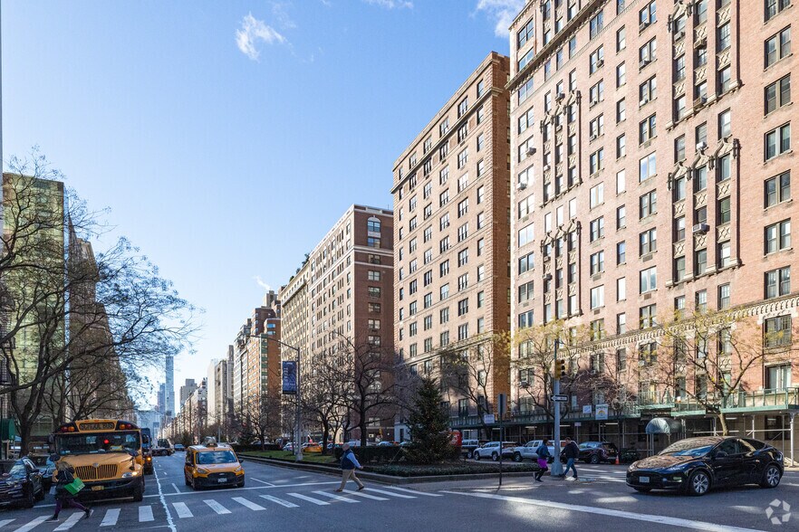 More Photos Of 1070 Park Ave, New York Apartments For Sale